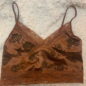 Dyrana Crop Top in Rose Flock Brown
